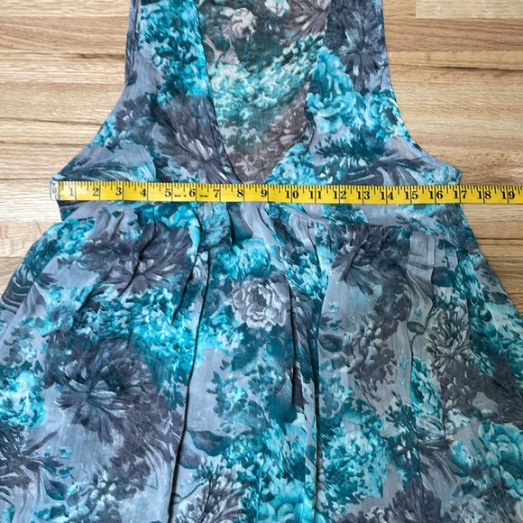 Stylestalker sheer coverup size 6 - Picture 3 of 6